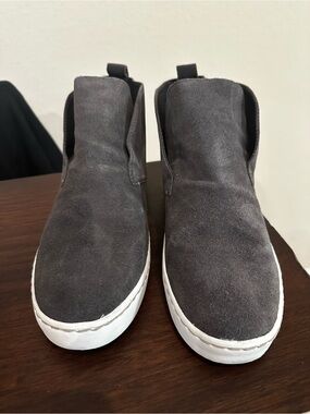 Dolce Vita Women’s Gray Suede Slip-On Wedge Sneakers, Like New